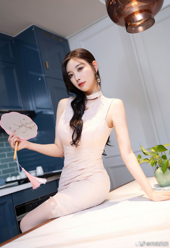 绿意盎然小东角色互动场景