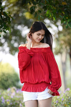 绿意盎然海角侄子买菜场景